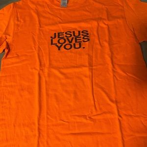 Jesús loves you printed tee. Brand new, right out of the box.